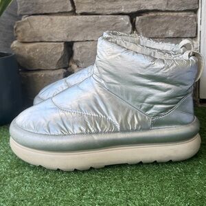 UGG Classic Maxi Mini Metallic Silver Women’s Puffer Winter Boots